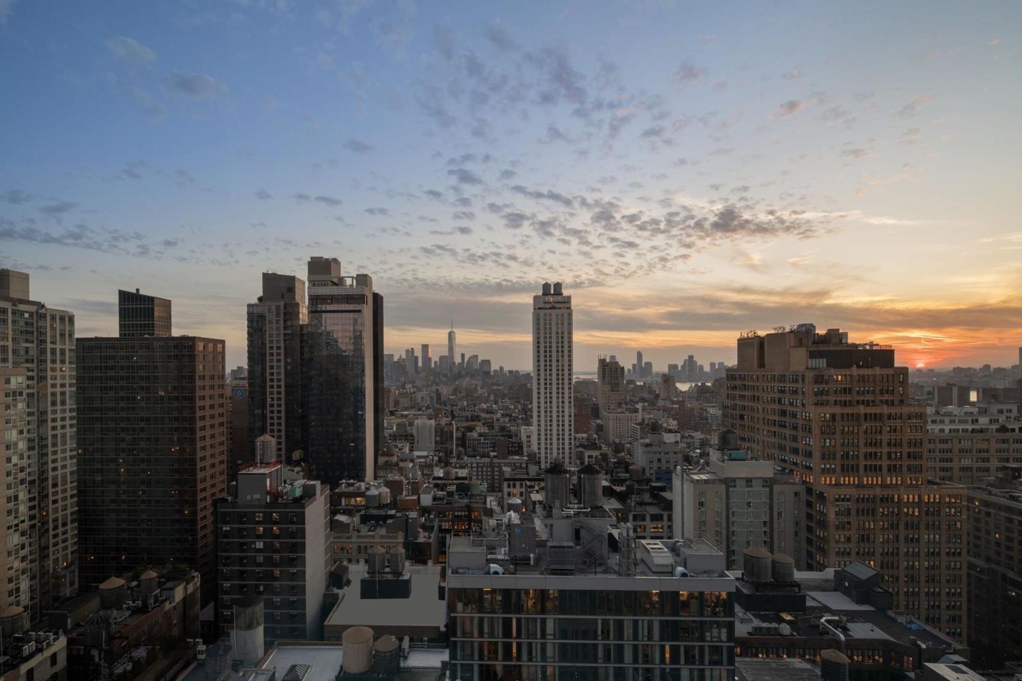 Hotel Aloft New York Chelsea Extérieur photo